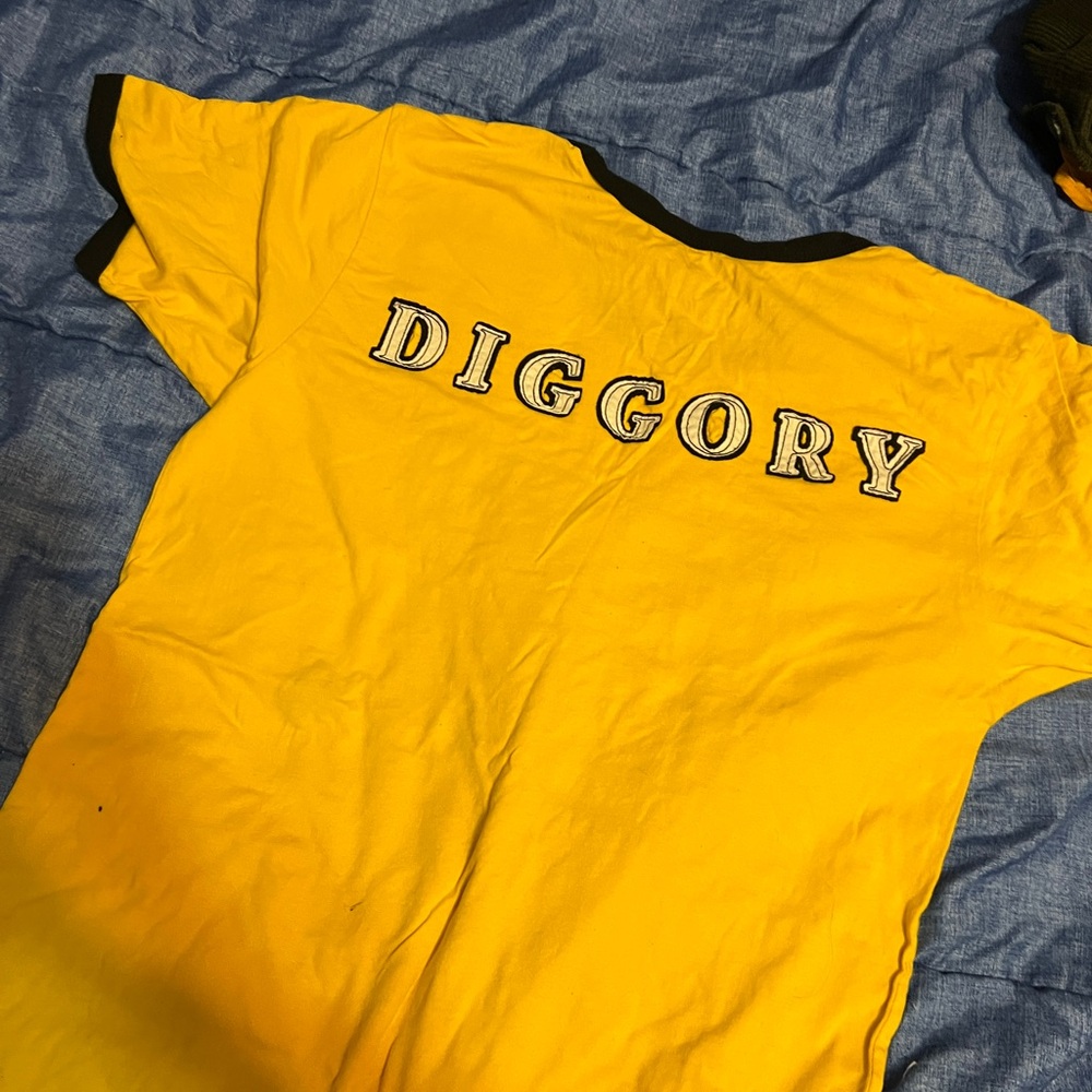 Yellow Hufflepuff 07 T-Shirt - Picture 2 of 3